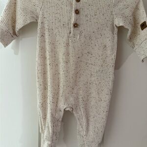 Carter’s Cozy Cream Baby Kids One Piece Romper 0-3 Months